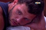Мнение: Липкие игры Виктора Шароварова?