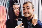 Денис Ковалев просит помощи на шоу «Пламя любви»