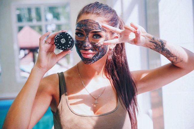 Мнение: Татьяна Мусульбес страдает от рекламы?