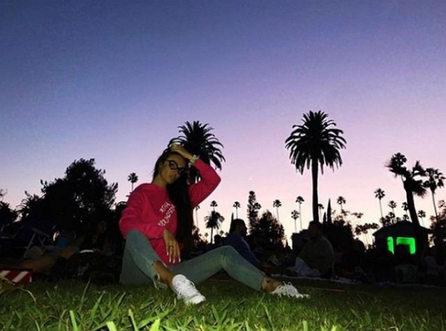 Из блога Редакции: Алена Водонаева с сыном повеселились на кладбище