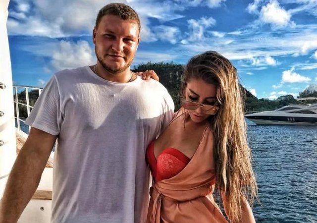 Мнение: Из-за чего на самом деле ушли Кварацхелия и Николенко?