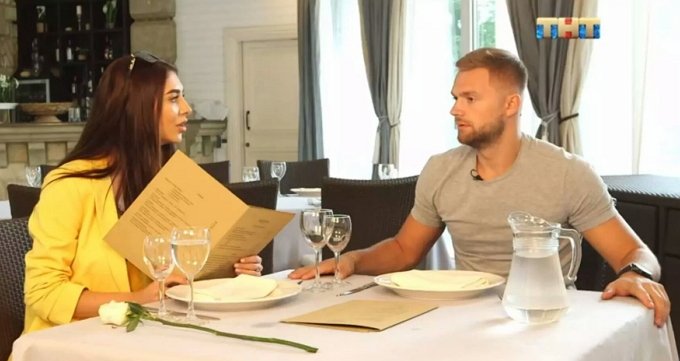 Мнение: Литвинову и Мусульбес пытаются испортить свадьбу?