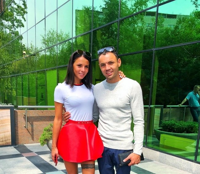 Гобозов и Жарикова задумали забрать Роберта у матери