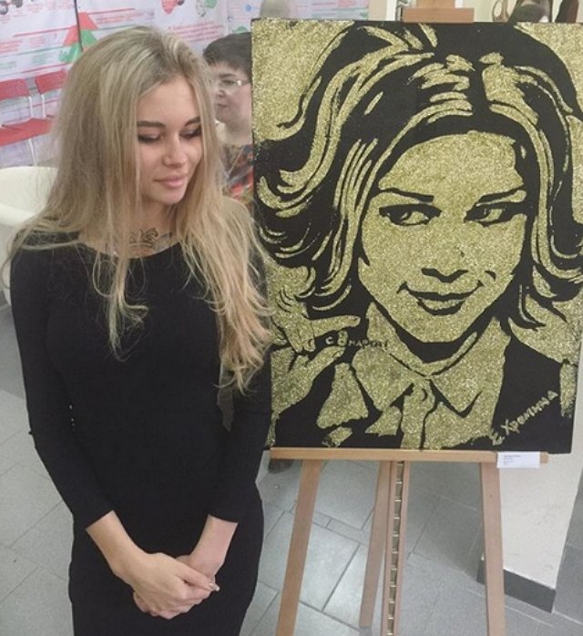 Елена Хромина будет зарабатывать на рисовании