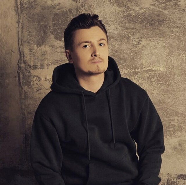 Влад Кадони: Когда споришь с дураком...