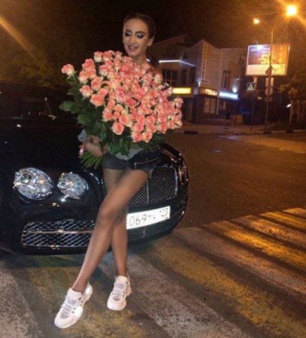 Фанаты Ольги Бузовой перепутали её с Александрой Артёмовой