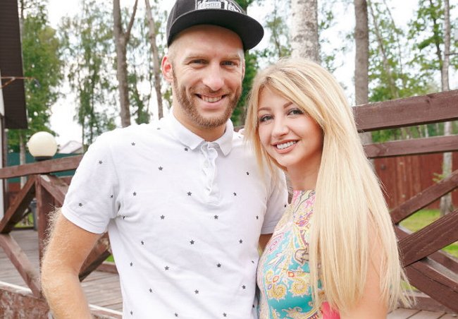 Овсянникова и Сорока засняли свои интимные игры в ванной