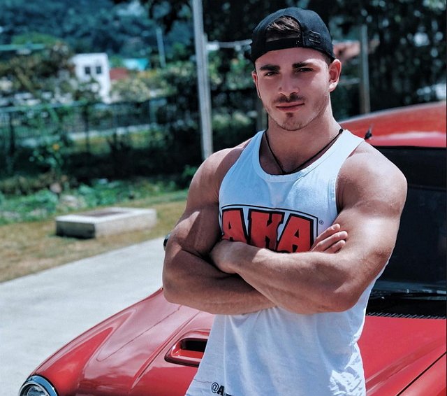 Роман Капаклы: На ее выбросы я закрывал глаза