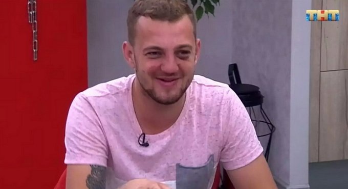 Евгений Маслов больше не скрывает чужих тайн