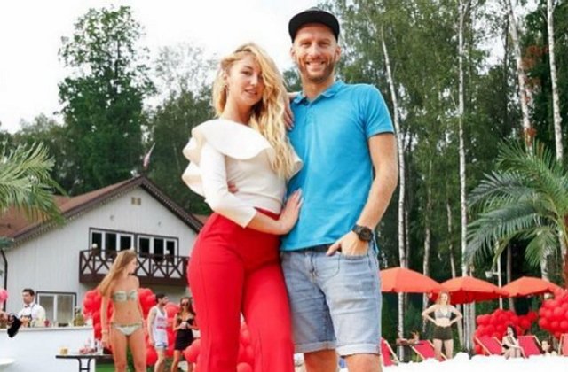 Артём Сорока наказывает Марго Овсянникову с помощью ремня?