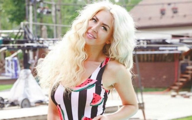 Настя Кочервей подалась в преподаватели танцев на пилоне