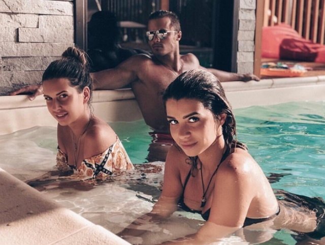 Алиана Устиненко: Дружеское общение кому-то показалось флиртом!