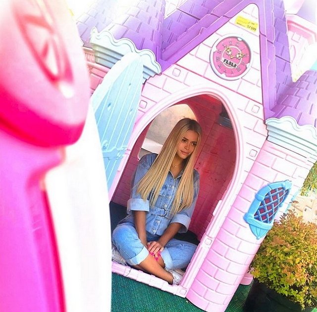 Настя Балинская поделилась вариантами имен для первенца