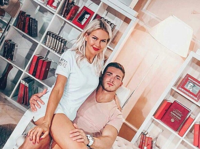 Африкантова и Капаклы задумались о переезде в другую страну