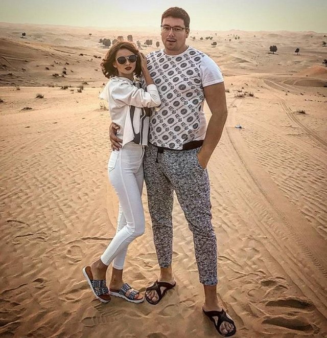 Андрей Чуев избивает молодую супругу Викторию Морозову