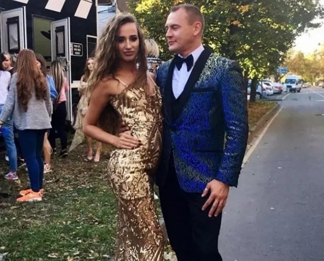 Мнение: Ендальцева решила построить любовь с Меньщиковым?