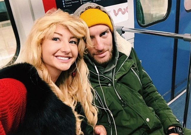 Марго Овсянникова наживается на доверчивых фанатах