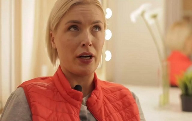 Мнение: Ряска подозревает нового поклонника во лжи