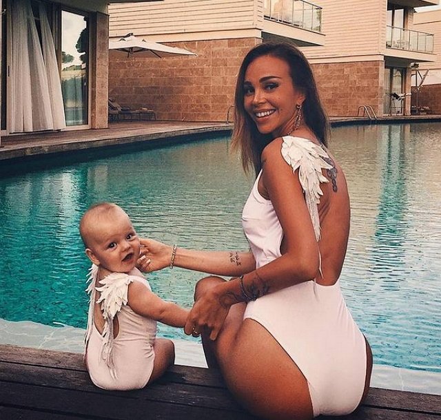 Фанатки осудили Анастасию Лисову за использование труда няни