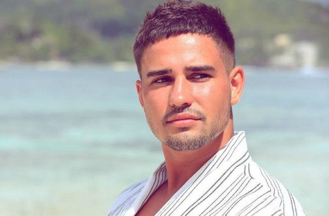 Захар Саленко: Мне пришлось с ней переспать