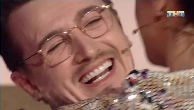 Мнение: Ведущий Влад Кадони устал?