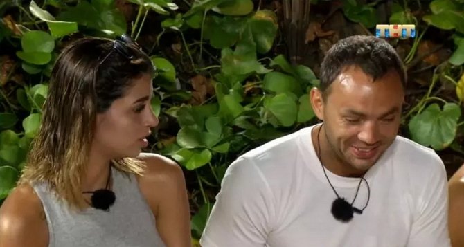 Мнение: Гобозов протянул руку помощи бывшей жене?