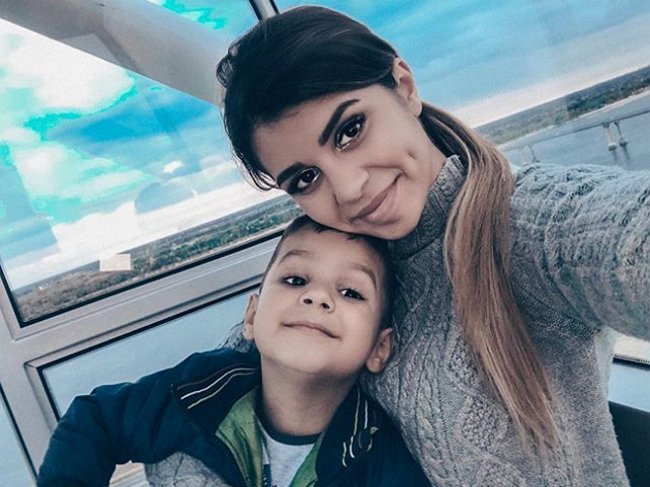 Фанаты призывают Алиану Устиненко заняться воспитанием сына