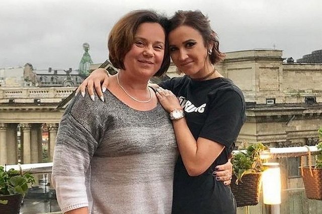 Ирина Бузова: На Олиной беременности зарабатывают!