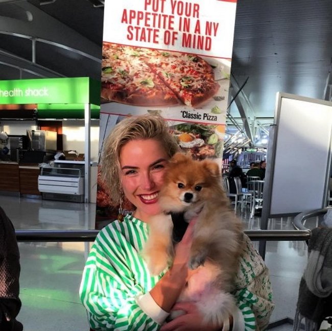 Отец Овсянниковой высмеял пристрастие Оксаны Ряски к розовому цвету