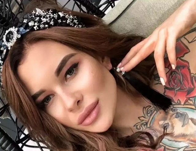 Мнение: Хромина намерена взять ребенка из детдома?