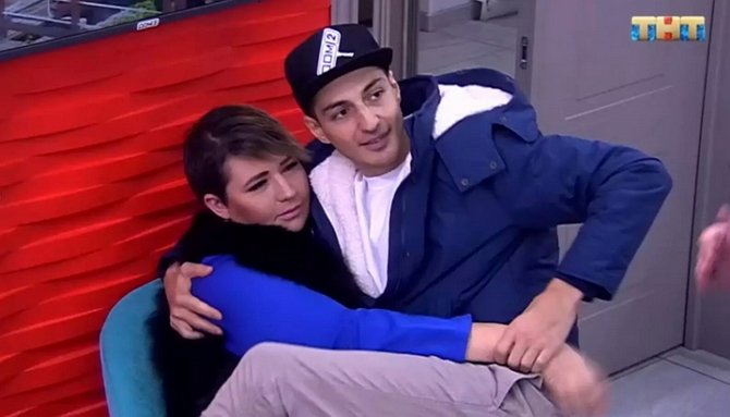 Саша Черно отказывается брать фамилию Иосифа Оганесяна