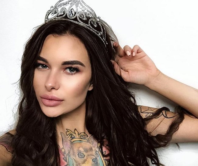 Елена Хромина официально стала законной женой