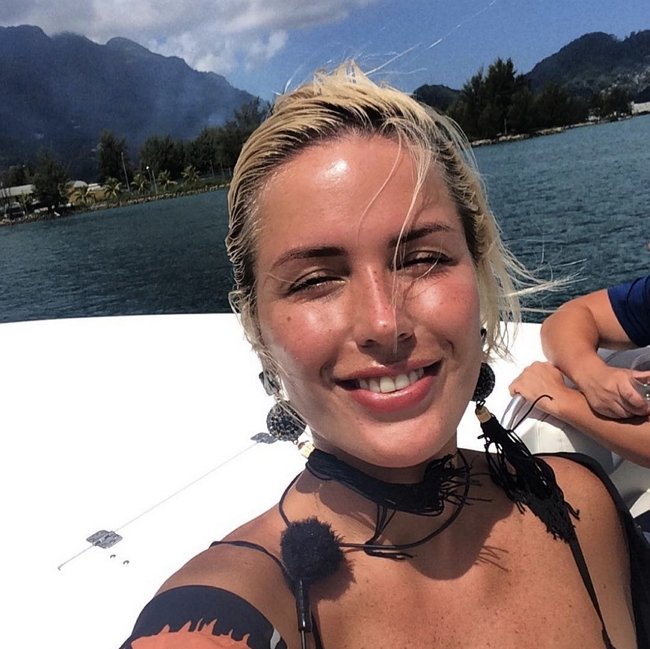 Мнение: Оксана Ряска агитирует коллектив против Литвинова