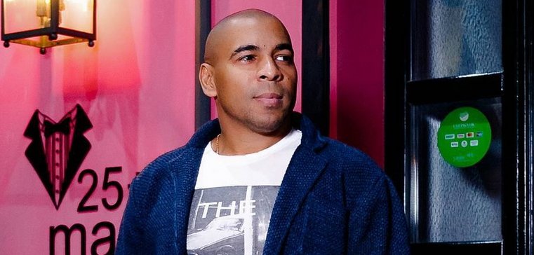 39-летний шоумен Сэм Селезнев женился