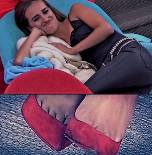 Поклонников Дома-2 повеселили рваные туфли Насти Ендальцевой