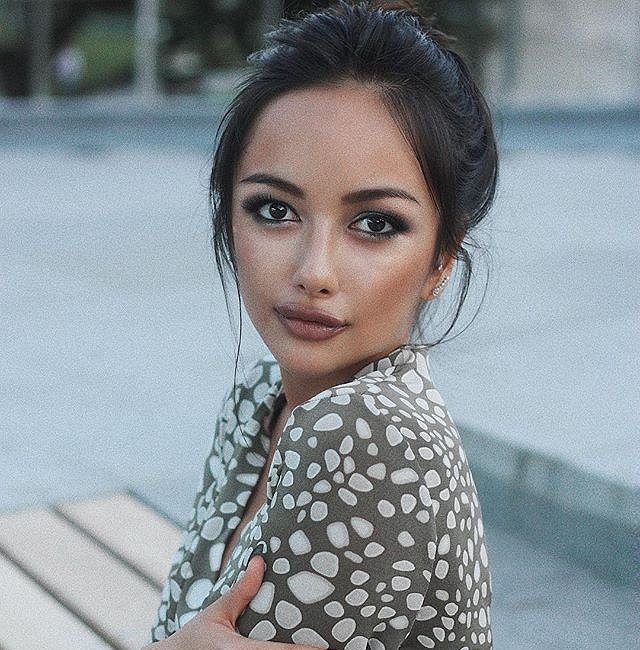 Мэри Кулешова легла под нож пластического хирурга