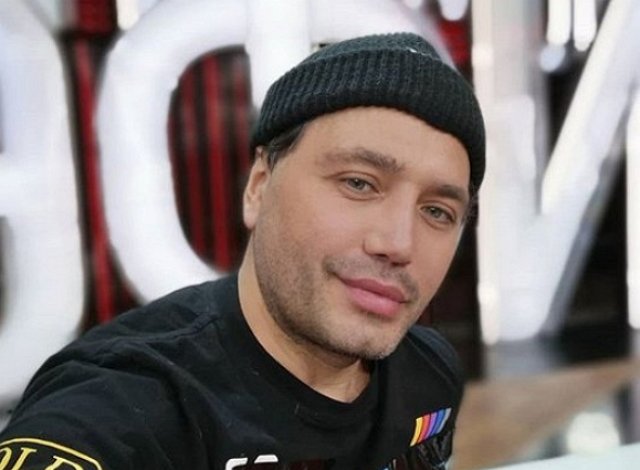 Рустам Калганов: Возвращайся на телестройку участницей!