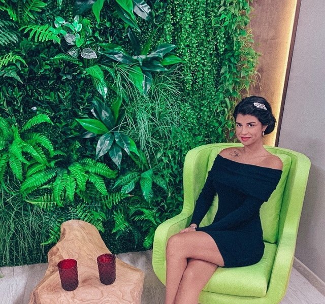 Алиана Устиненко решила зарабатывать на своём опыте