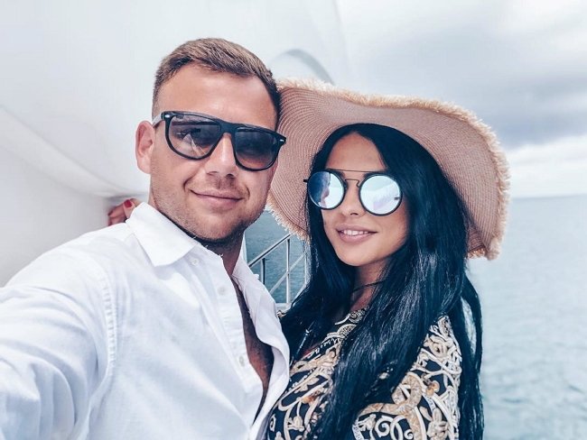 Юлия Ефременкова: Я считаю их семью настоящей