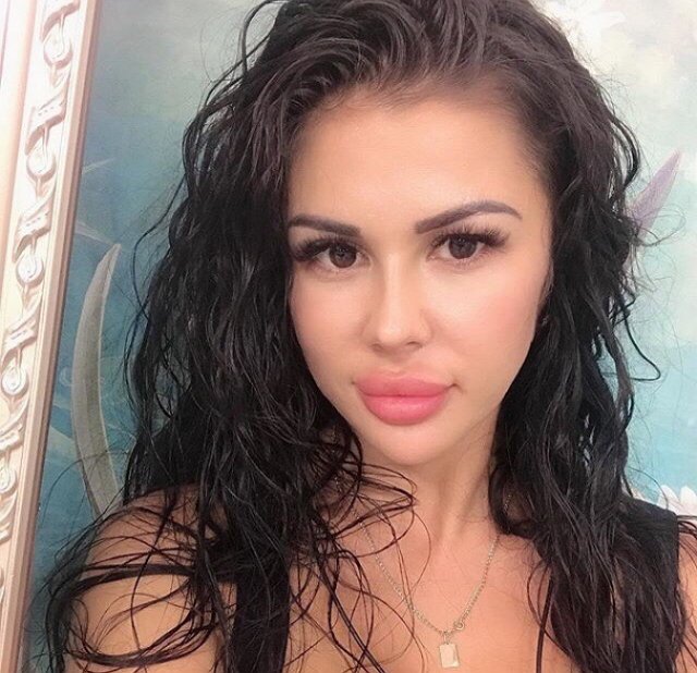 Максимова Роза: Властные и сильные