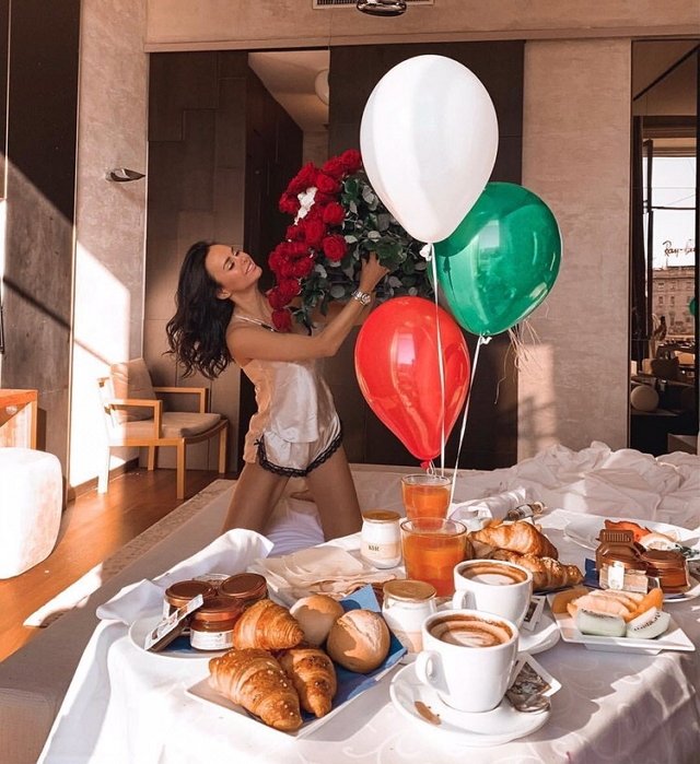 Виктория Романец и Антон Гусев наслаждаются красотами Милана