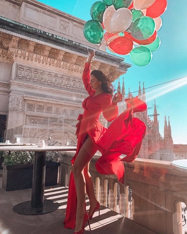 Виктория Романец и Антон Гусев наслаждаются красотами Милана