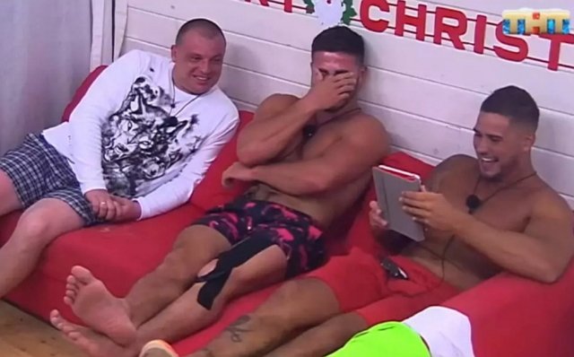 Мнение: Проект превращается в индийский сериал