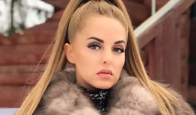 Мнение: Курортный роман Ефременковой подошел к концу?