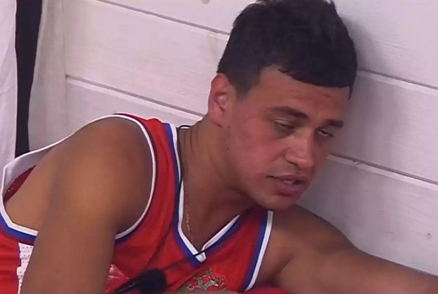 Мнение: Сахнов отравился стряпней Строковой