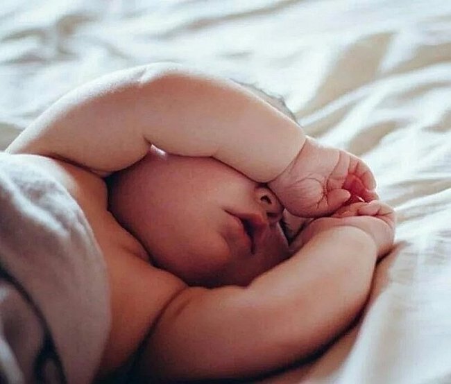 Алеся Клочко рассекретила лицо дочки