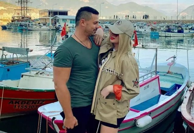 Сергей Пынзарь устроил супруге выговор за ночной загул