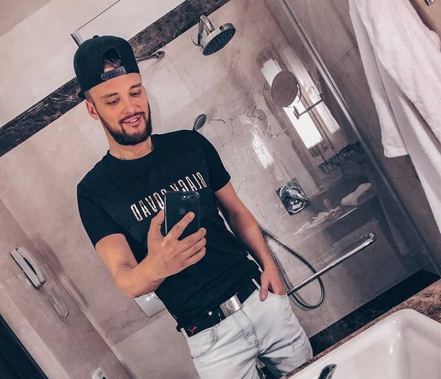 Егор Холявин надумал стать законным мужем?