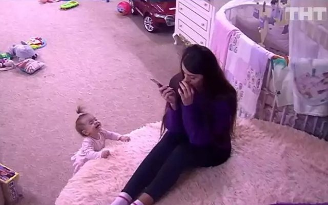 Мнение: Ольга Рапунцель пренебрегает родной дочерью!