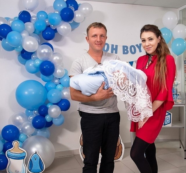 Фотоподборка с выписки Алены Савкиной